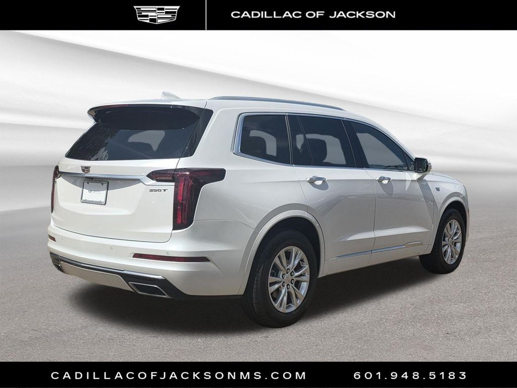 Certified 2024 Cadillac XT6 Luxury FWD image 5