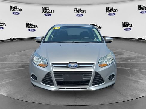 Used 2014 Ford Focus SE w/ SE Winter Package FWD image 7