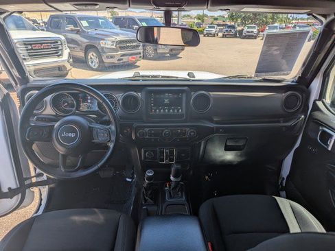Used 2021 Jeep Gladiator Sport AWD/4WD image 21