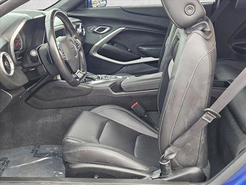 Used 2019 Chevrolet Camaro LT image 16