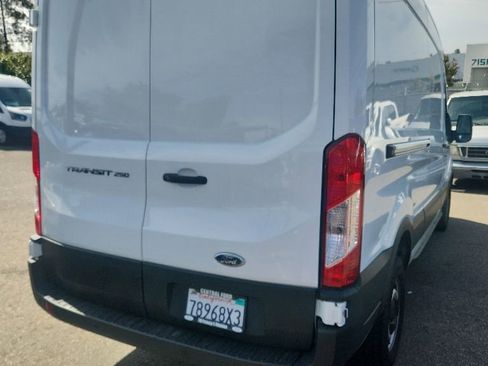 Used 2023 Ford Transit 250 Medium Roof RWD image 13