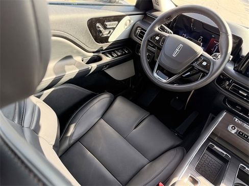 New 2025 Lincoln Aviator Reserve w/ Equipment Group 201A image 20