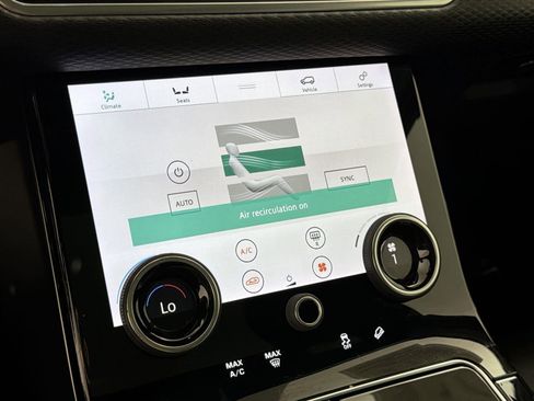 Used 2020 Land Rover Range Rover Velar R-Dynamic S image 15