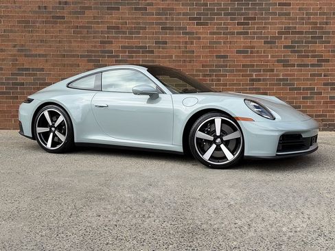 New 2026 Porsche 911 Carrera 4S image 9