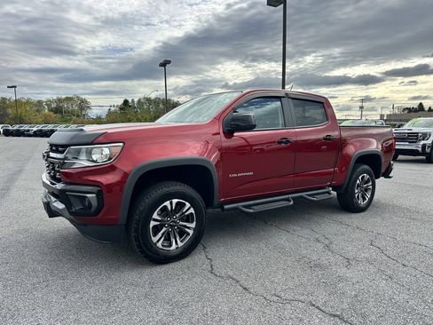 Certified 2022 Chevrolet Colorado Z71 w/ Safety Package image 2