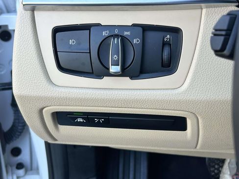 Used 2018 BMW 340i Sedan RWD image 25
