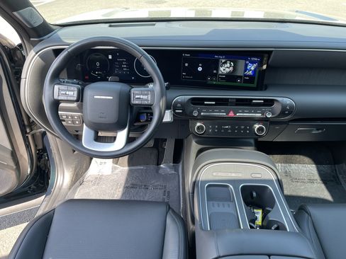 Certified 2026 Hyundai Palisade Calligraphy AWD/4WD image 11