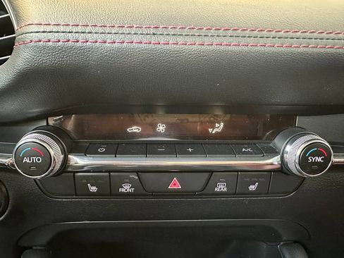Used 2023 MAZDA MAZDA3 s FWD image 6