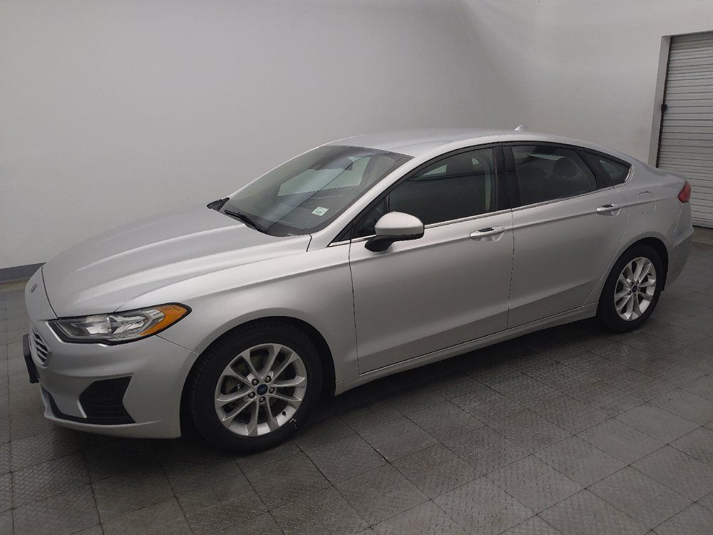 Used 2019 Ford Fusion SE FWD image 2