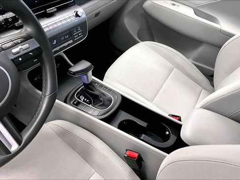 Certified 2024 Hyundai Kona SEL AWD/4WD image 14