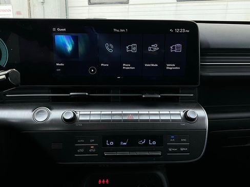 Used 2025 Hyundai Kona SEL image 26