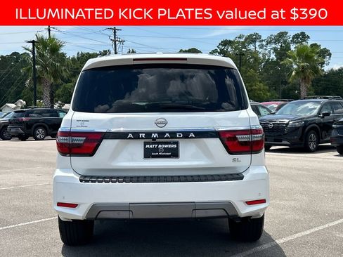 Used 2023 Nissan Armada SL w/ Captain's Chairs Package RWD image 4