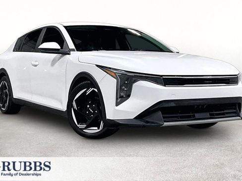 Used 2025 Kia K4 EX FWD image 1