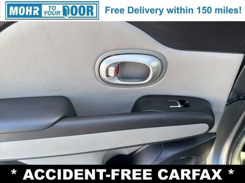 Used 2017 Kia Soul image 30