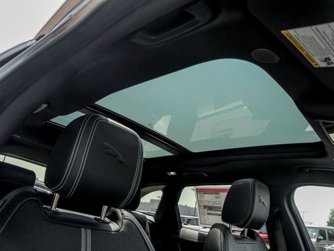 New 2026 Jaguar F-PACE R-Dynamic S image 22