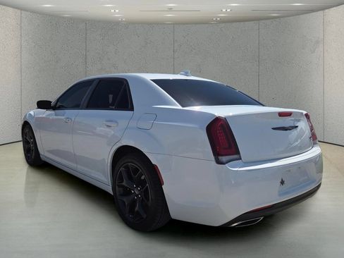 Used 2023 Chrysler 300 Touring w/ Sport Appearance Package RWD image 7