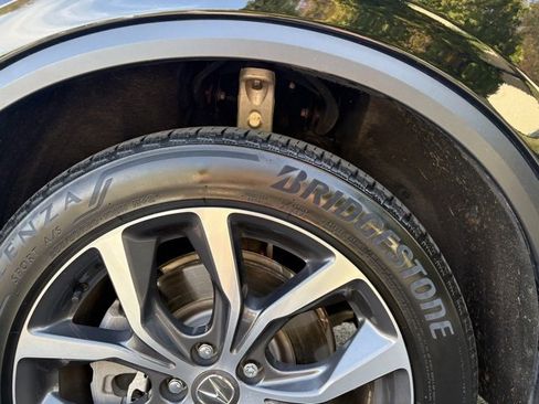 Used 2023 Acura MDX Technology image 11