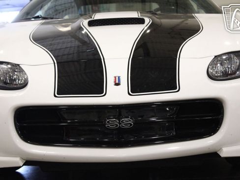 Used 2001 Chevrolet Camaro Z28 w/ SS Performance/Appearance Pkg image 27