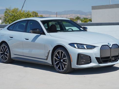 New 2026 BMW i4 xDrive40i w/ M Sport Package AWD/4WD image 3