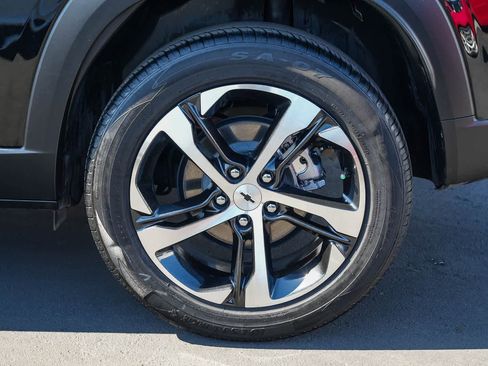 Used 2024 Chevrolet Trax RS image 10