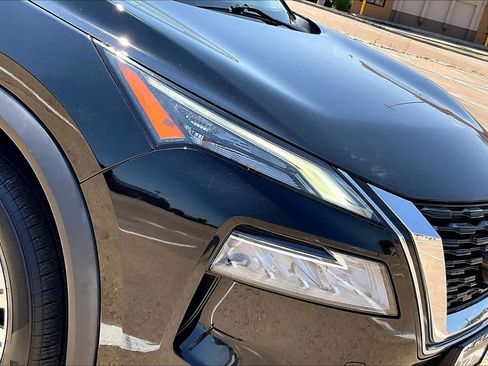 Used 2023 Nissan Rogue SV FWD image 29