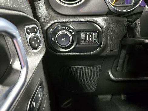 Used 2021 Jeep Wrangler Unlimited Sport image 12