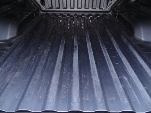 Used 2024 Chevrolet Colorado LT w/ LT Convenience Package image 8