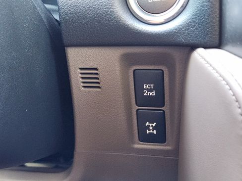 Used 2023 Lexus GX 460 Luxury w/ Accessory Package AWD/4WD image 21