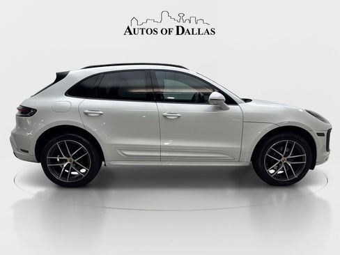 Used 2024 Porsche Macan AWD/4WD image 10