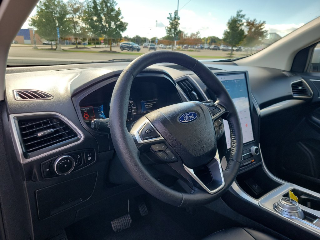 Certified 2024 Ford Edge SEL w/ Convenience Package AWD/4WD image 21