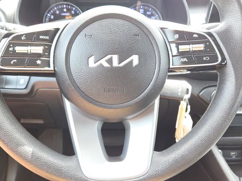 Used 2023 Kia Forte LX FWD image 25