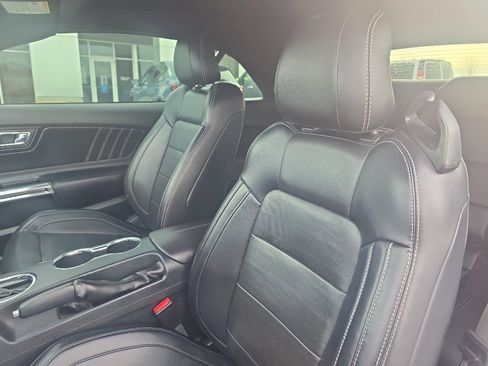 Used 2017 Ford Mustang GT Premium w/ Equipment Group 401A image 18