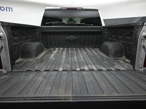 Used 2021 Chevrolet Silverado 1500 RST w/ Bed Protection Package image 9