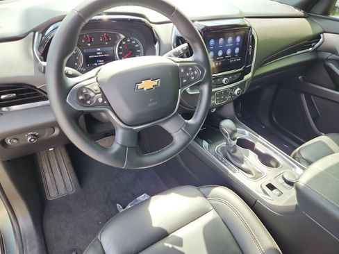 Used 2023 Chevrolet Traverse LT w/ LPO, Floor Liner Package AWD/4WD image 15