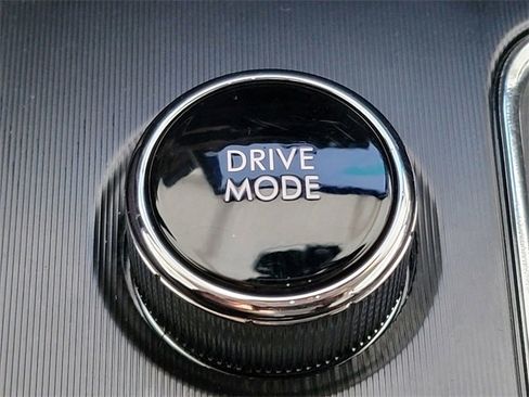 Certified 2024 Lincoln Corsair AWD w/ Equipment Group 101A image 8