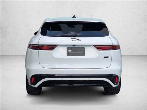 Certified 2026 Jaguar F-PACE R-Dynamic S AWD/4WD image 7