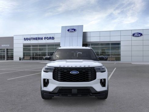 New 2026 Ford Explorer ST-Line w/ ST-Line Street Pack AWD/4WD image 6