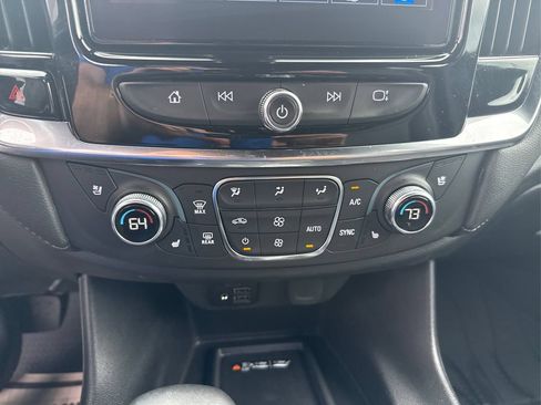 Used 2023 Chevrolet Traverse High Country w/ LPO, Floor Liner Package AWD/4WD image 38