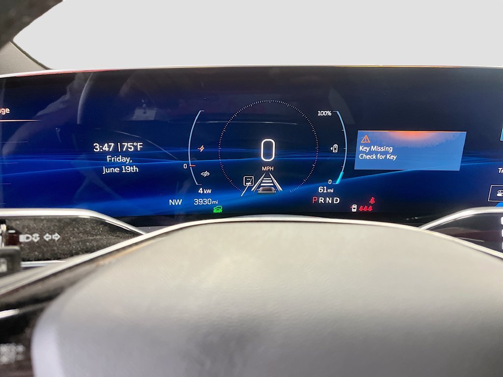 Used 2025 Cadillac Lyriq Sport AWD/4WD image 12