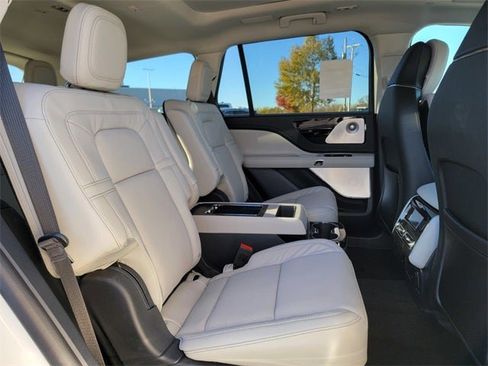 New 2026 Lincoln Aviator Reserve image 22