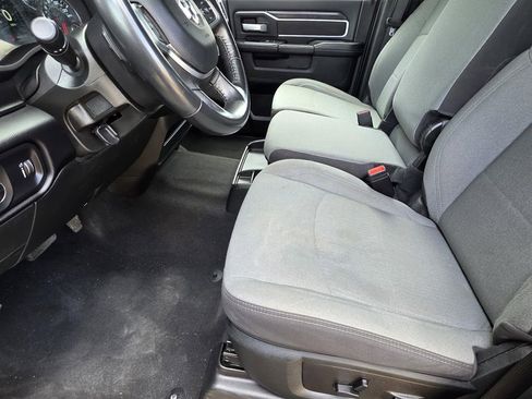 Used 2024 RAM 3500 Big Horn image 7