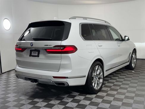 Used 2022 BMW X7 xDrive40i w/ Cold Weather Package image 10