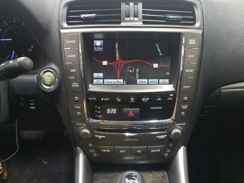Used 2011 Lexus IS 250C image 9