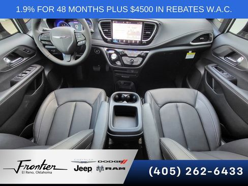 New 2026 Chrysler Pacifica Select w/ S Appearance Package FWD image 24