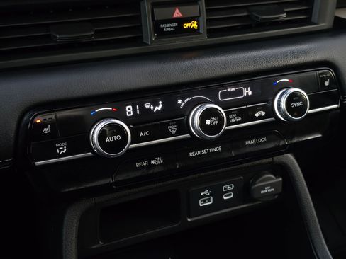 Certified 2023 Honda Pilot Touring image 30