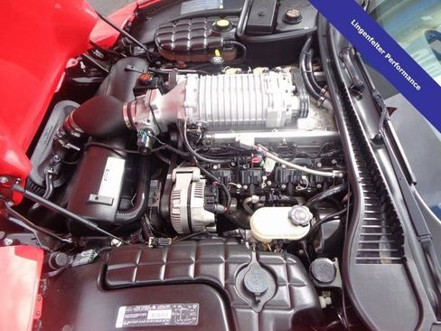 Used 2001 Chevrolet Corvette Coupe w/ Preferred Equipment Group2 image 13