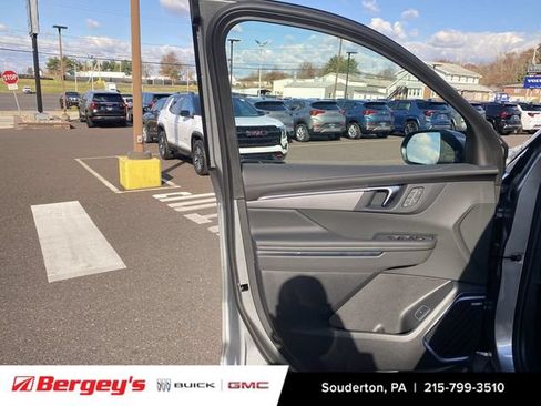 New 2026 Buick Enclave Preferred w/ Power Package FWD image 24