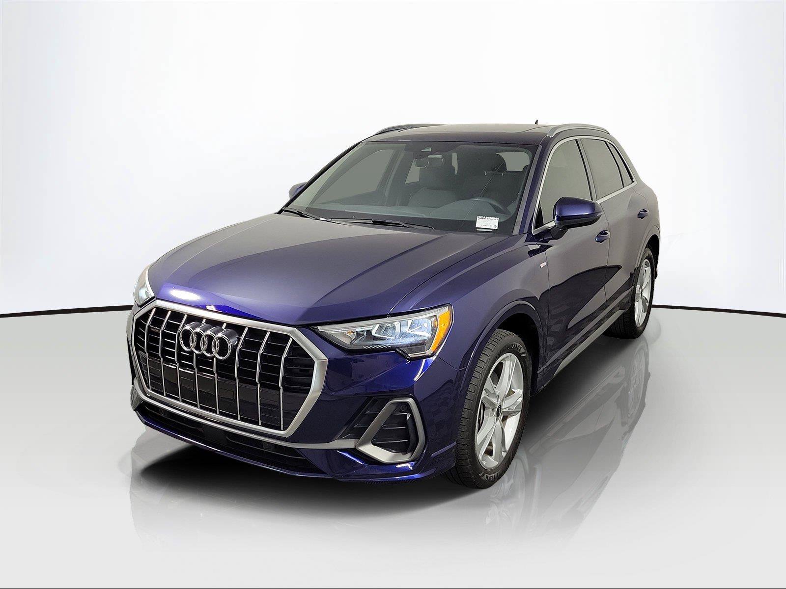 Used 2021 Audi Q3 2.0T Premium AWD/4WD image 3