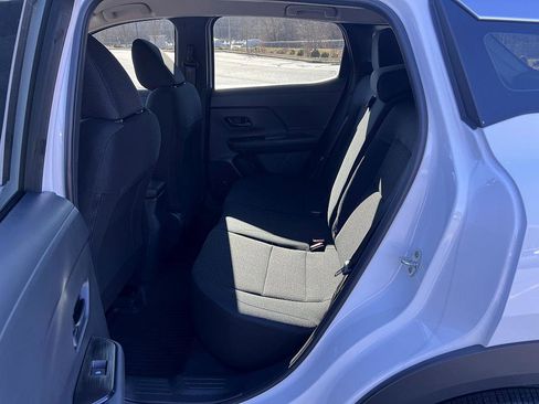 New 2026 Nissan Kicks S image 27