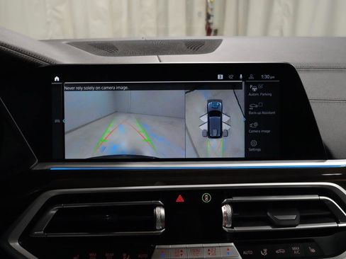 Used 2023 BMW X5 xDrive45e w/ Climate Comfort Package image 10